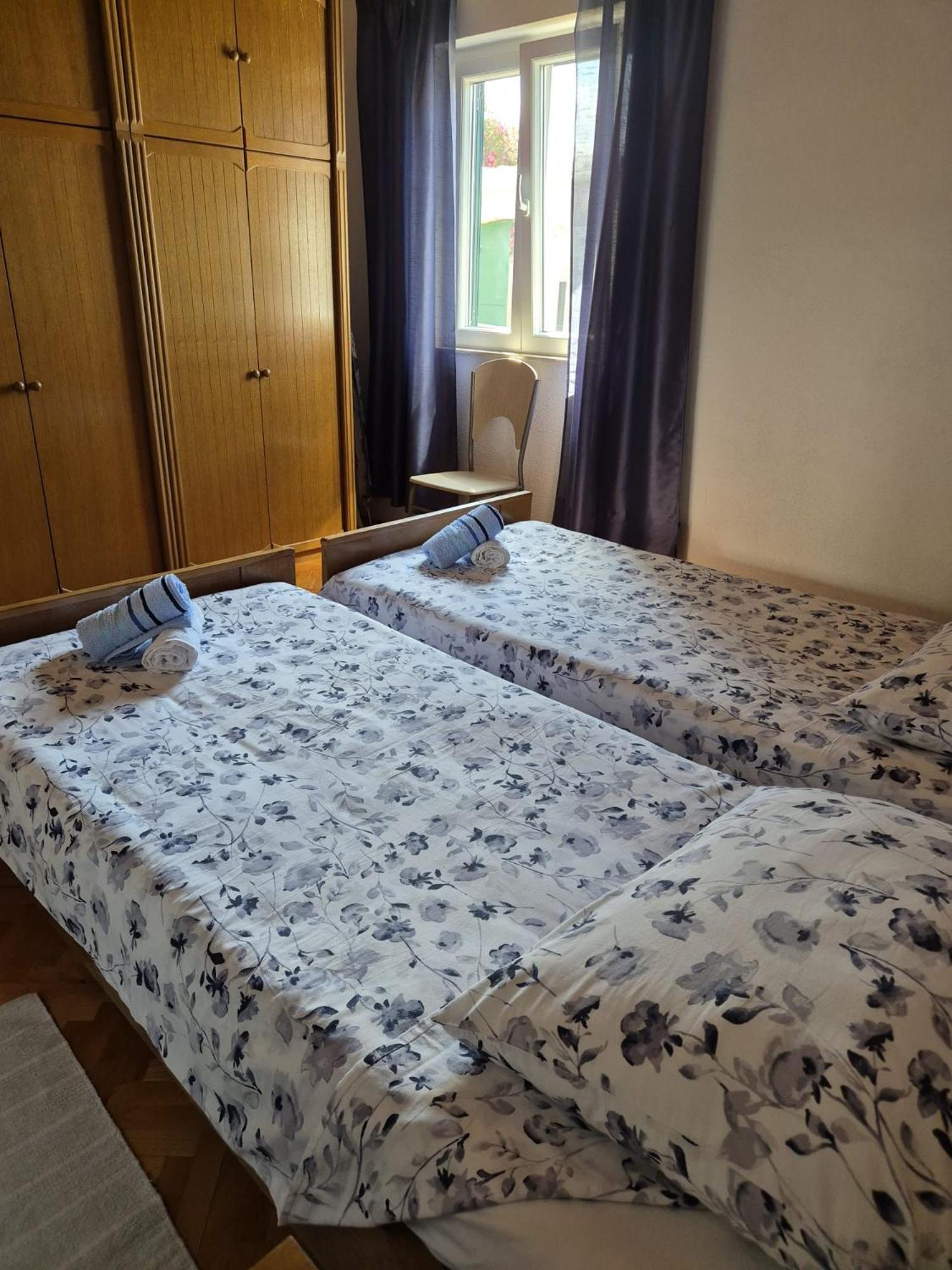 Apartmani Ino Skrip Exterior photo